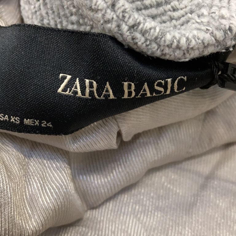 Zara Basic