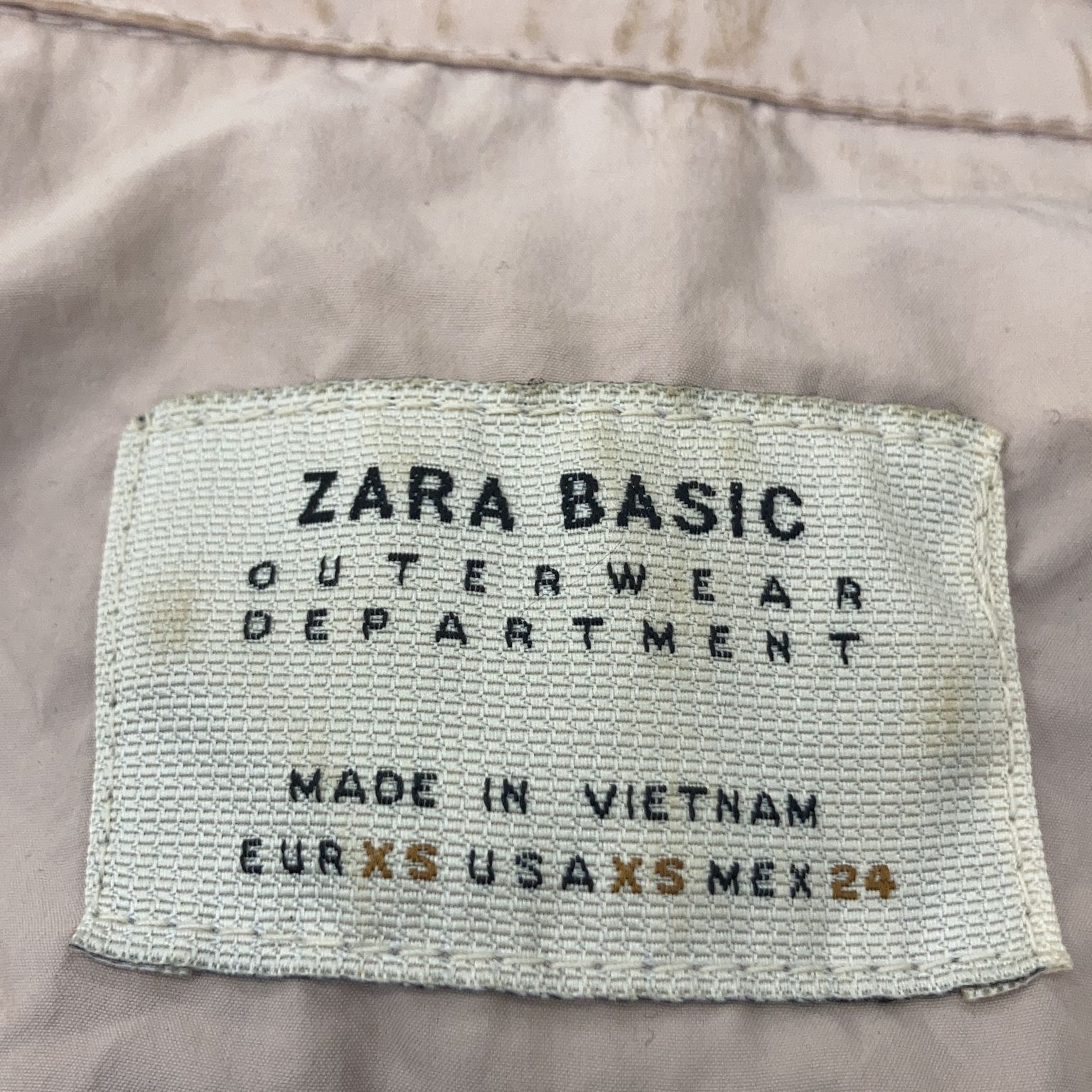 Zara Basic