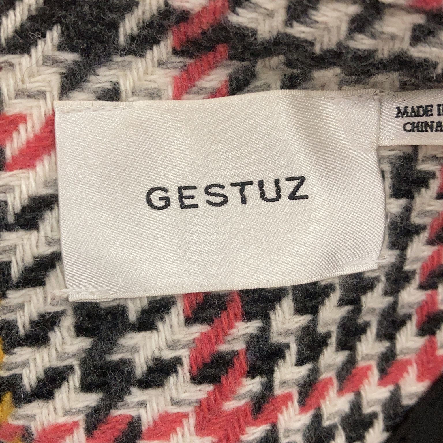 Gestuz