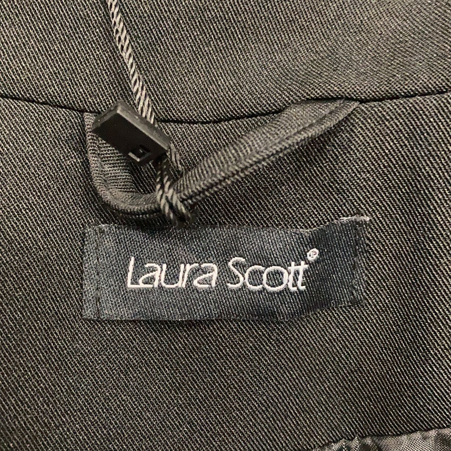 Laura Scott