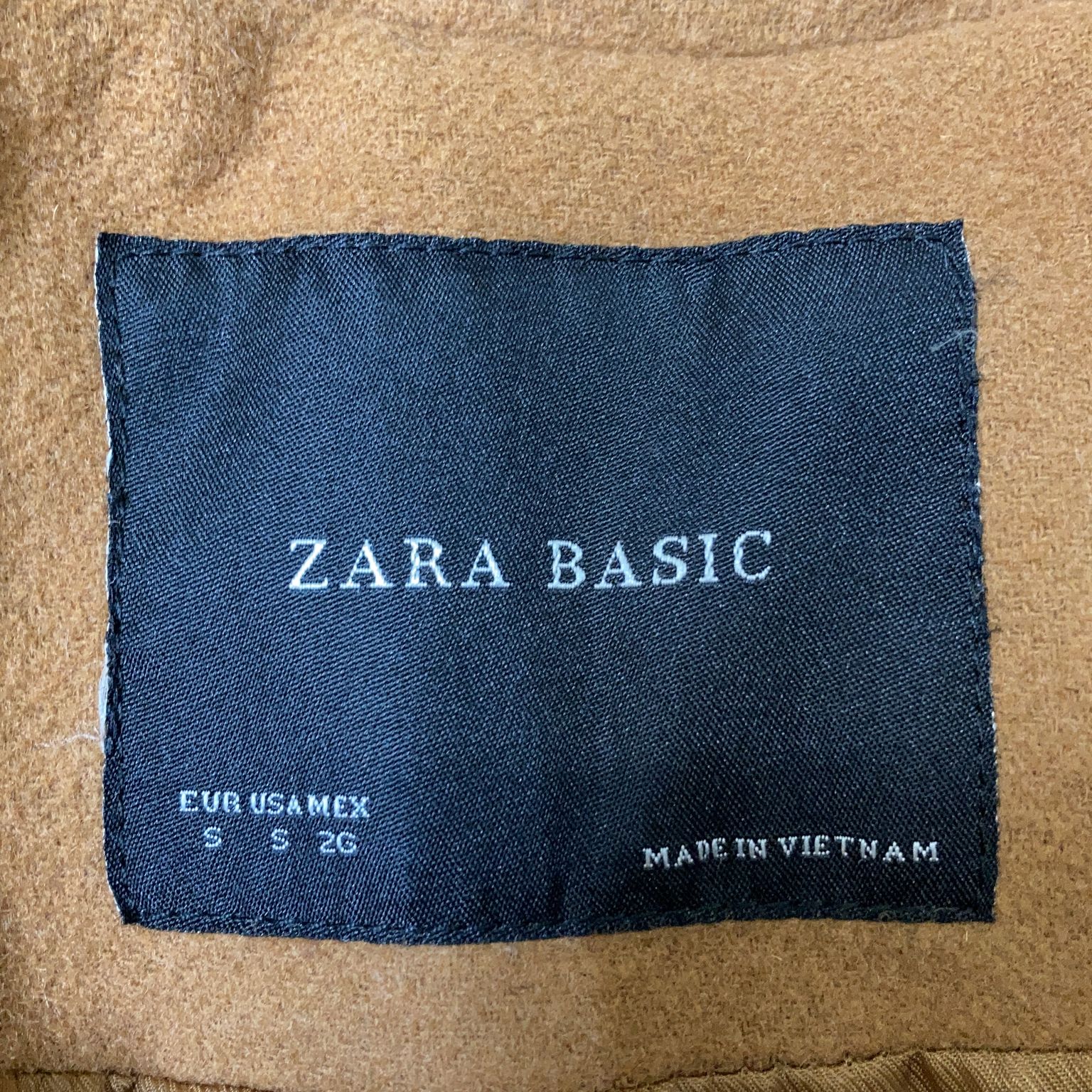 Zara Basic