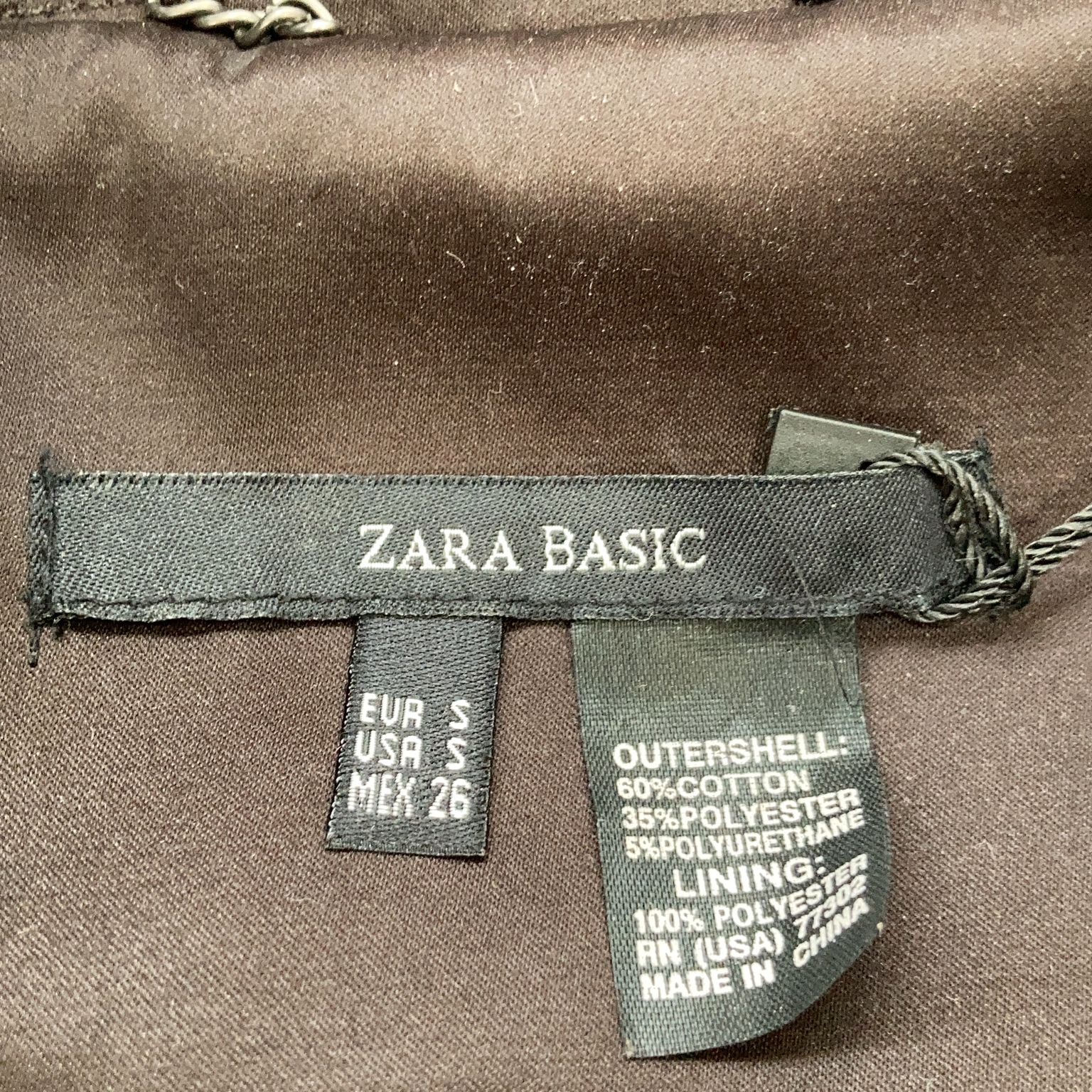 Zara Basic