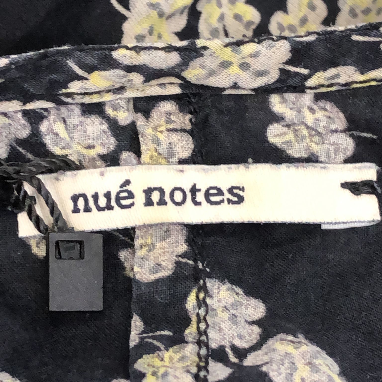 Nué Notes