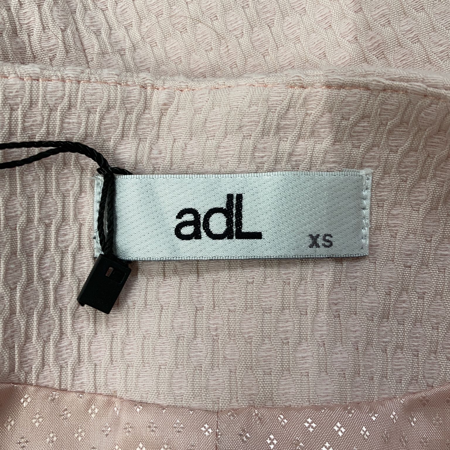 adL