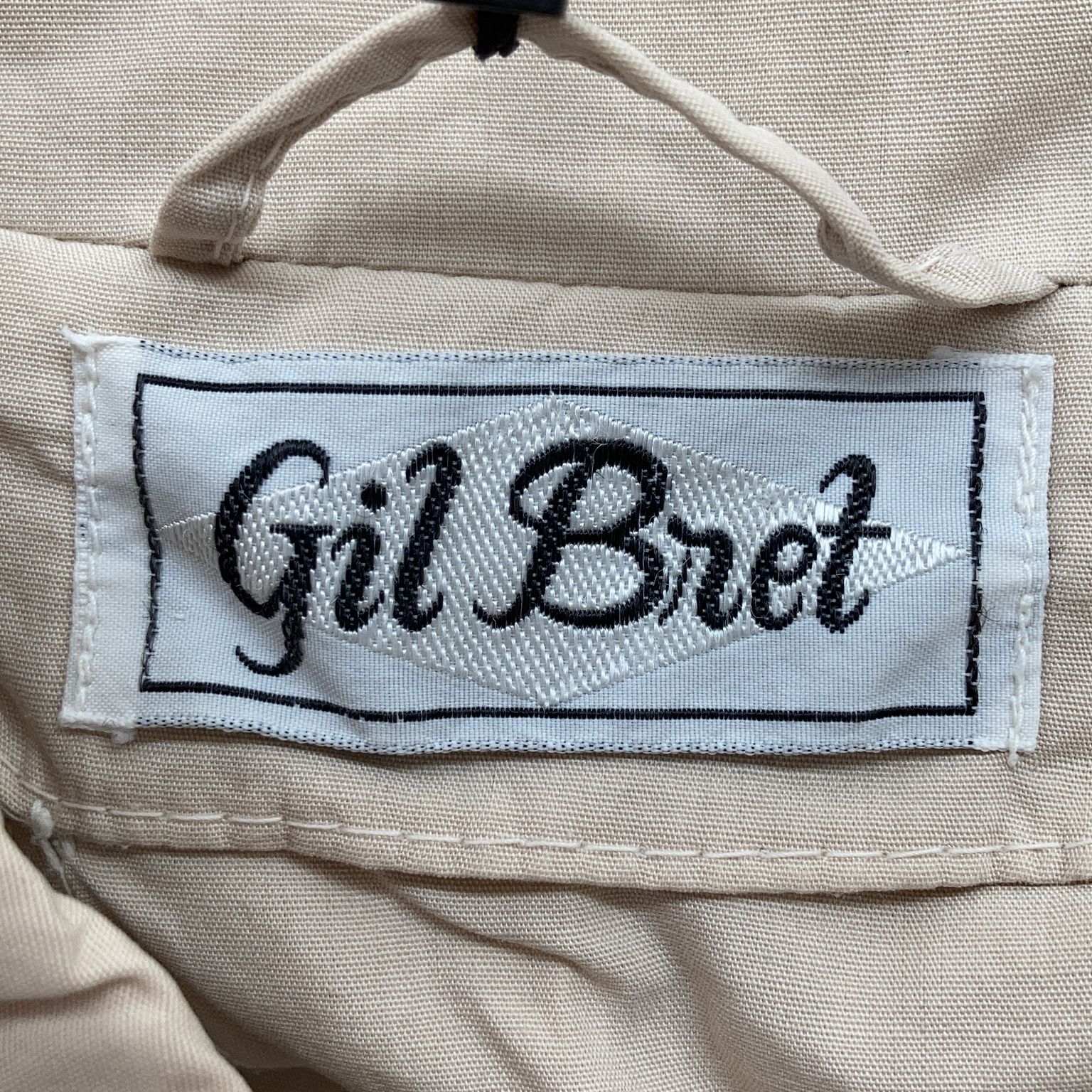 Gil Bret