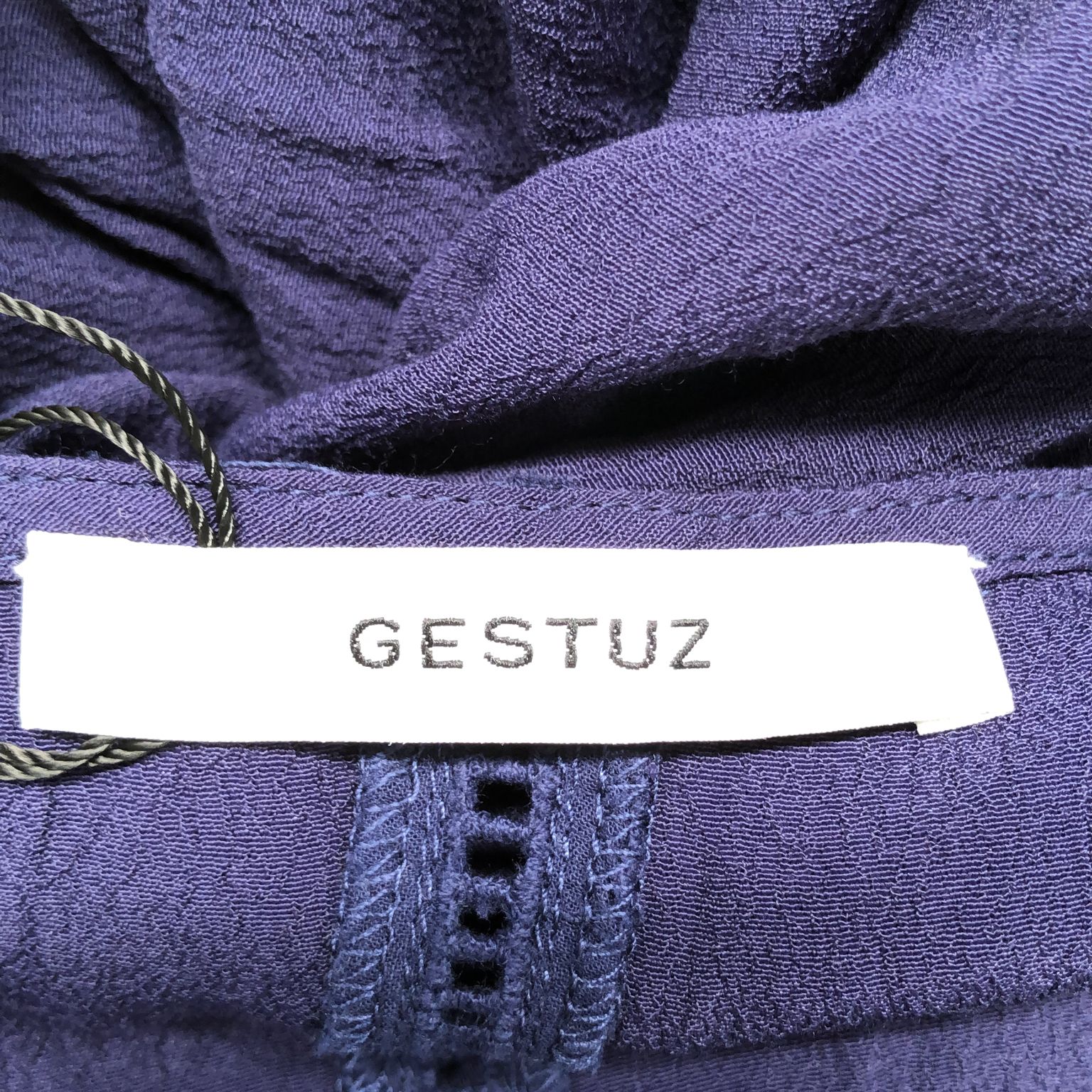 Gestuz