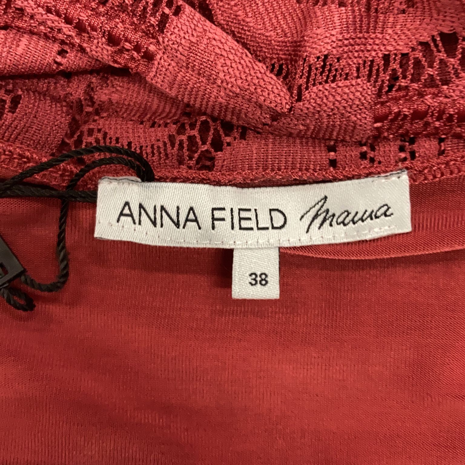 Anna Field Mama