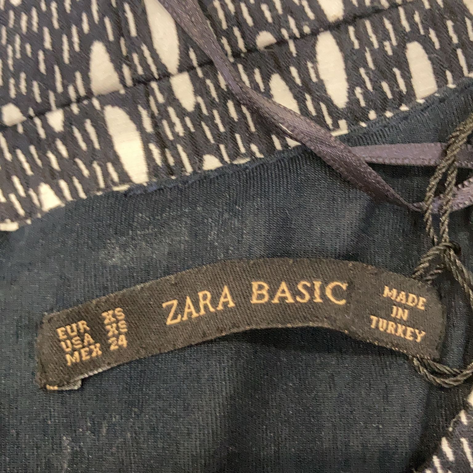 Zara Basic