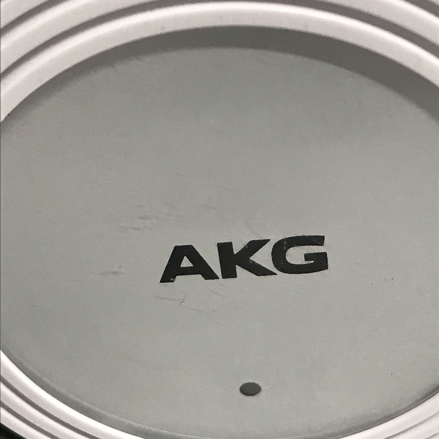 AKG