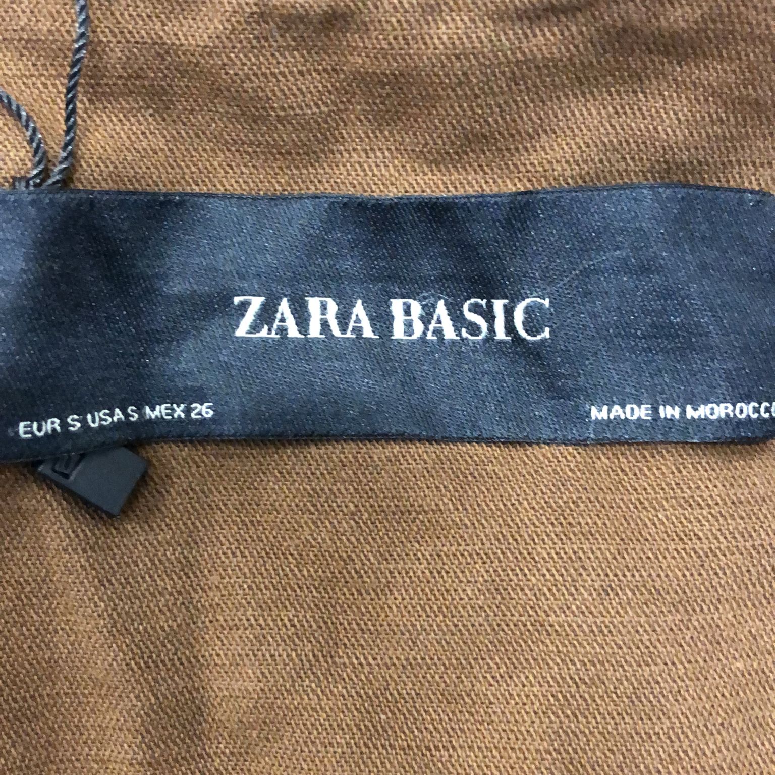 Zara Basic