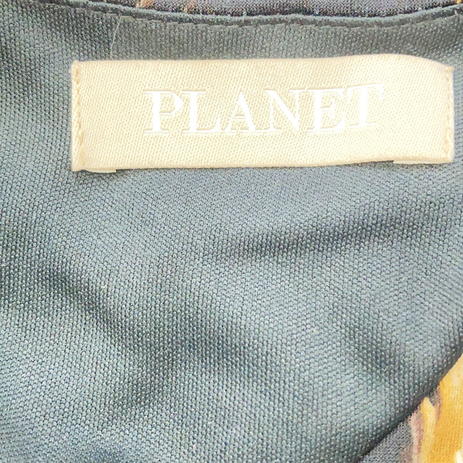 Planet