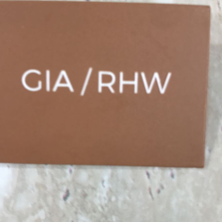 Gia X Rhw