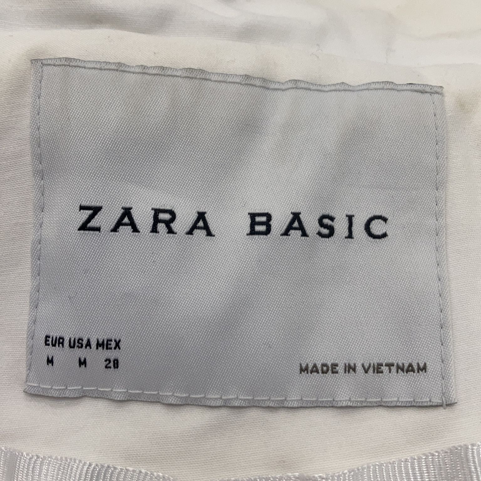 Zara Basic