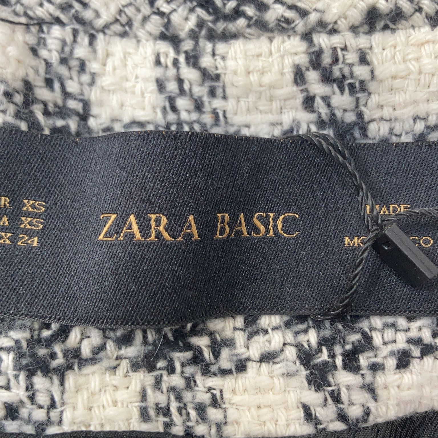 Zara Basic