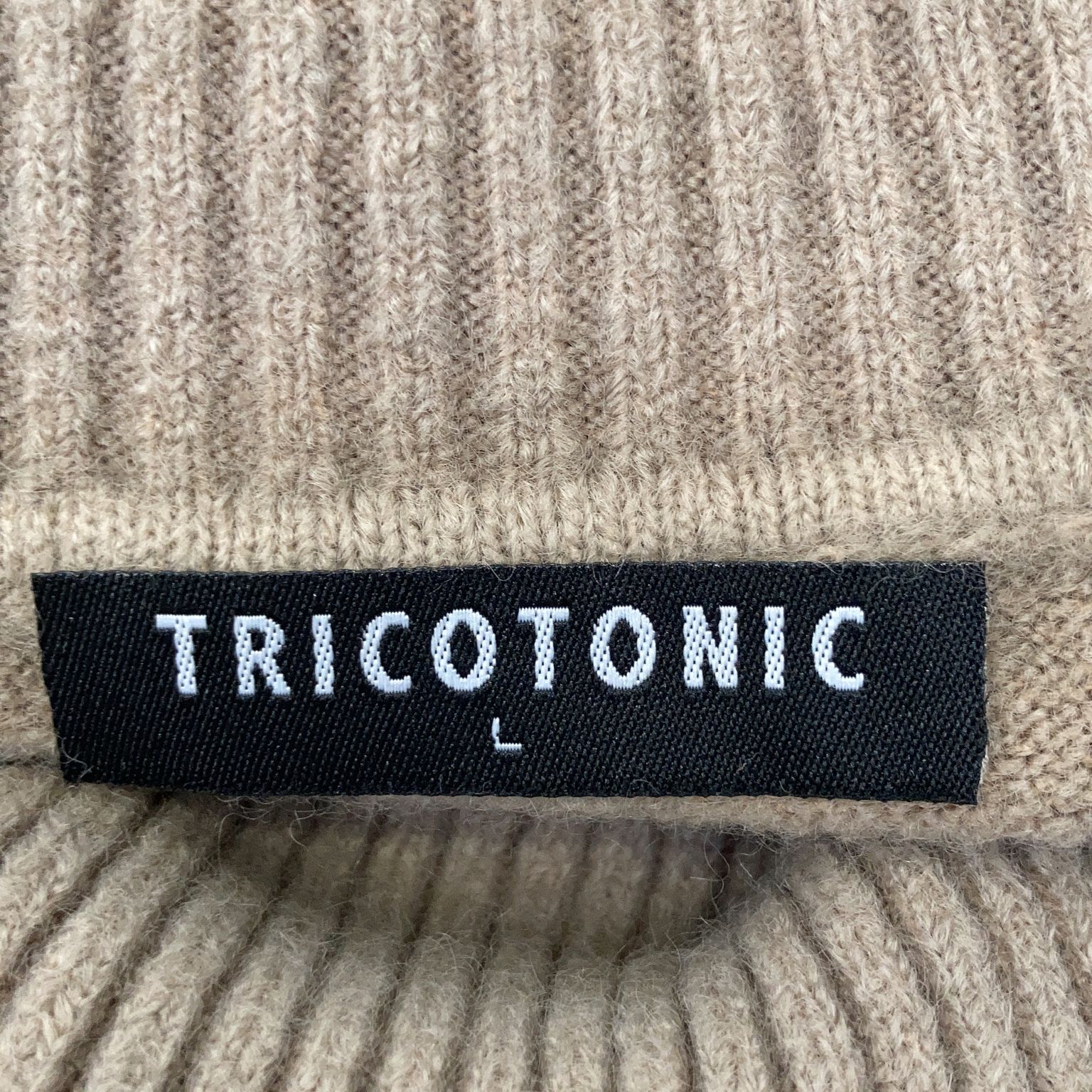 Tricotonic