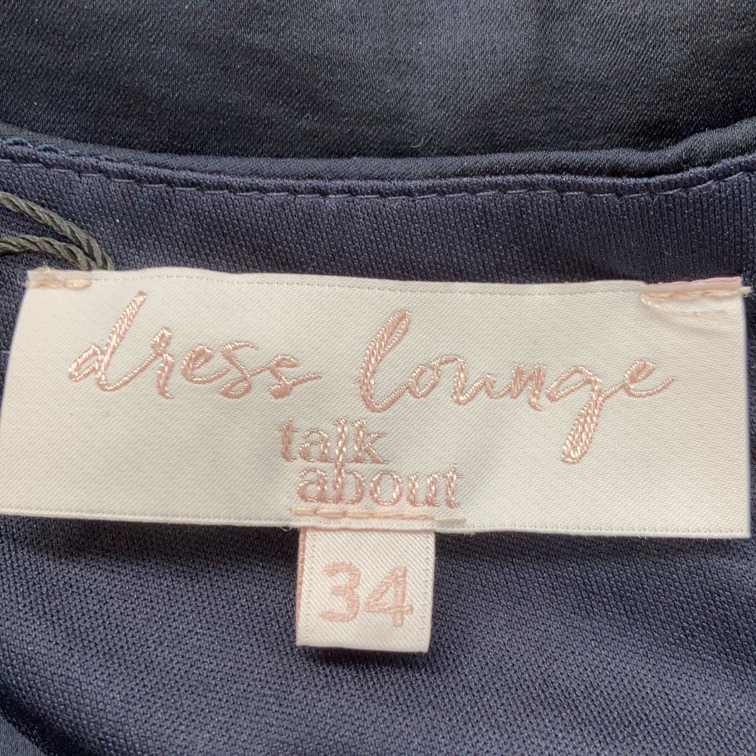 Dress Lounge