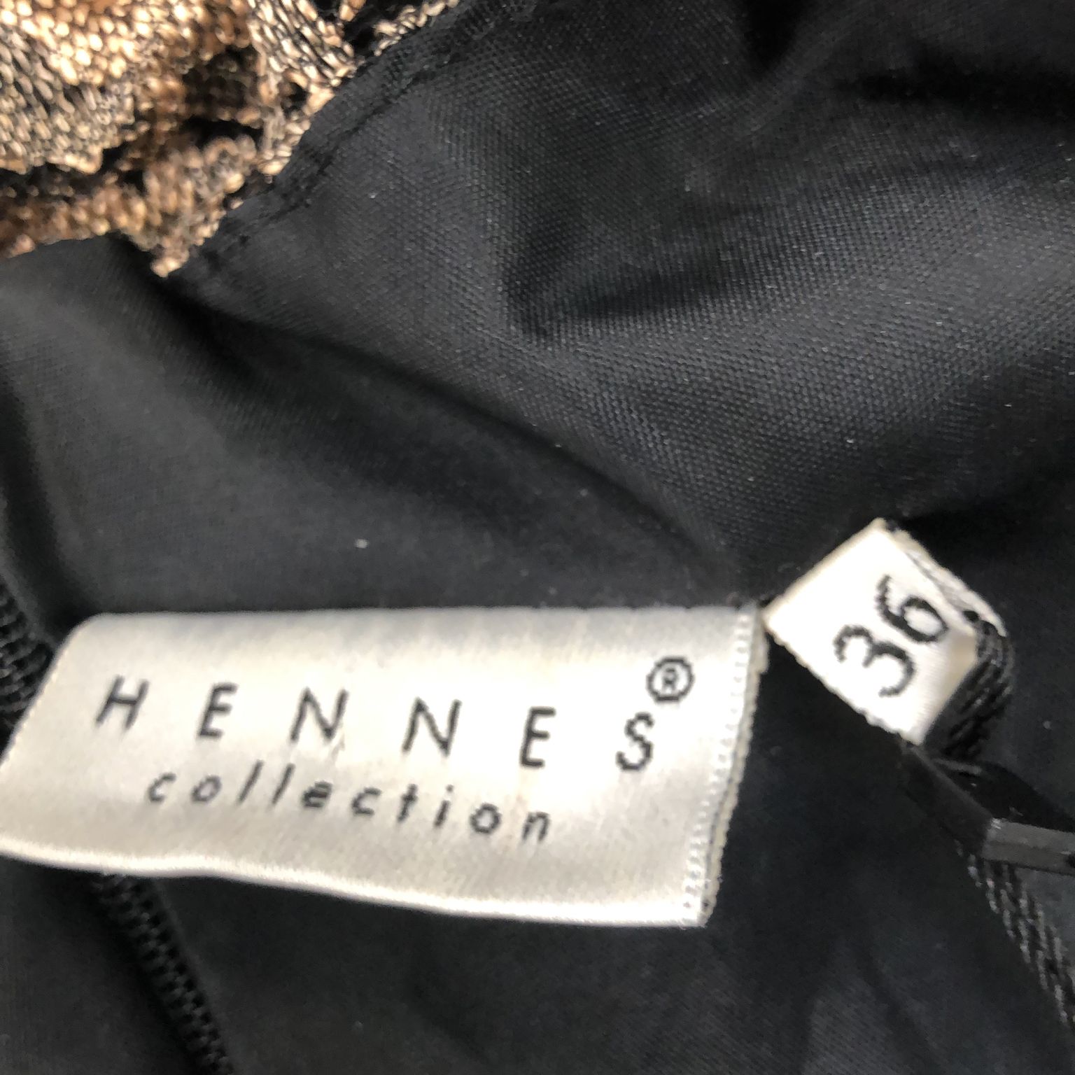 Hennes Collection