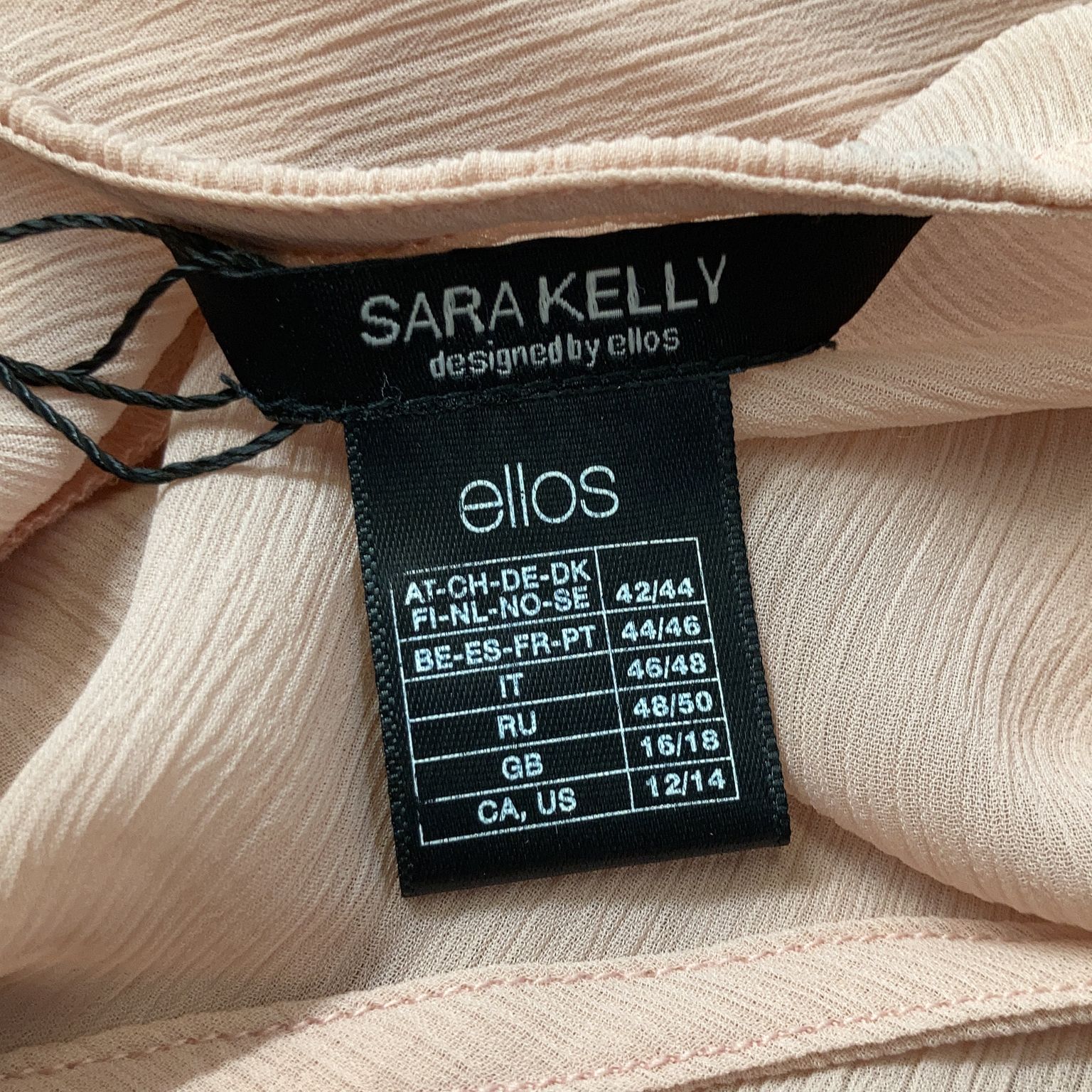 Sara Kelly by Ellos