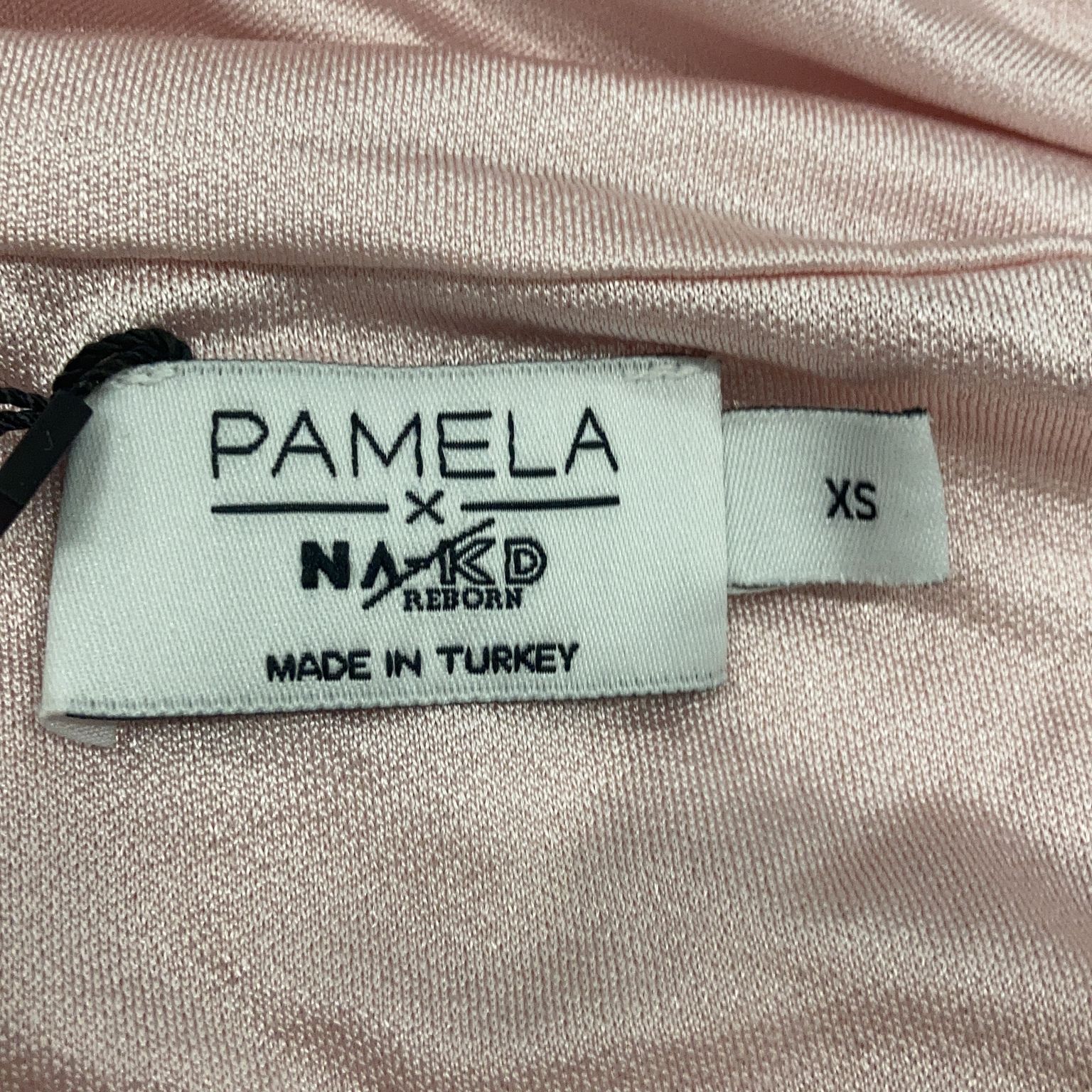 Pamela x NA-KD