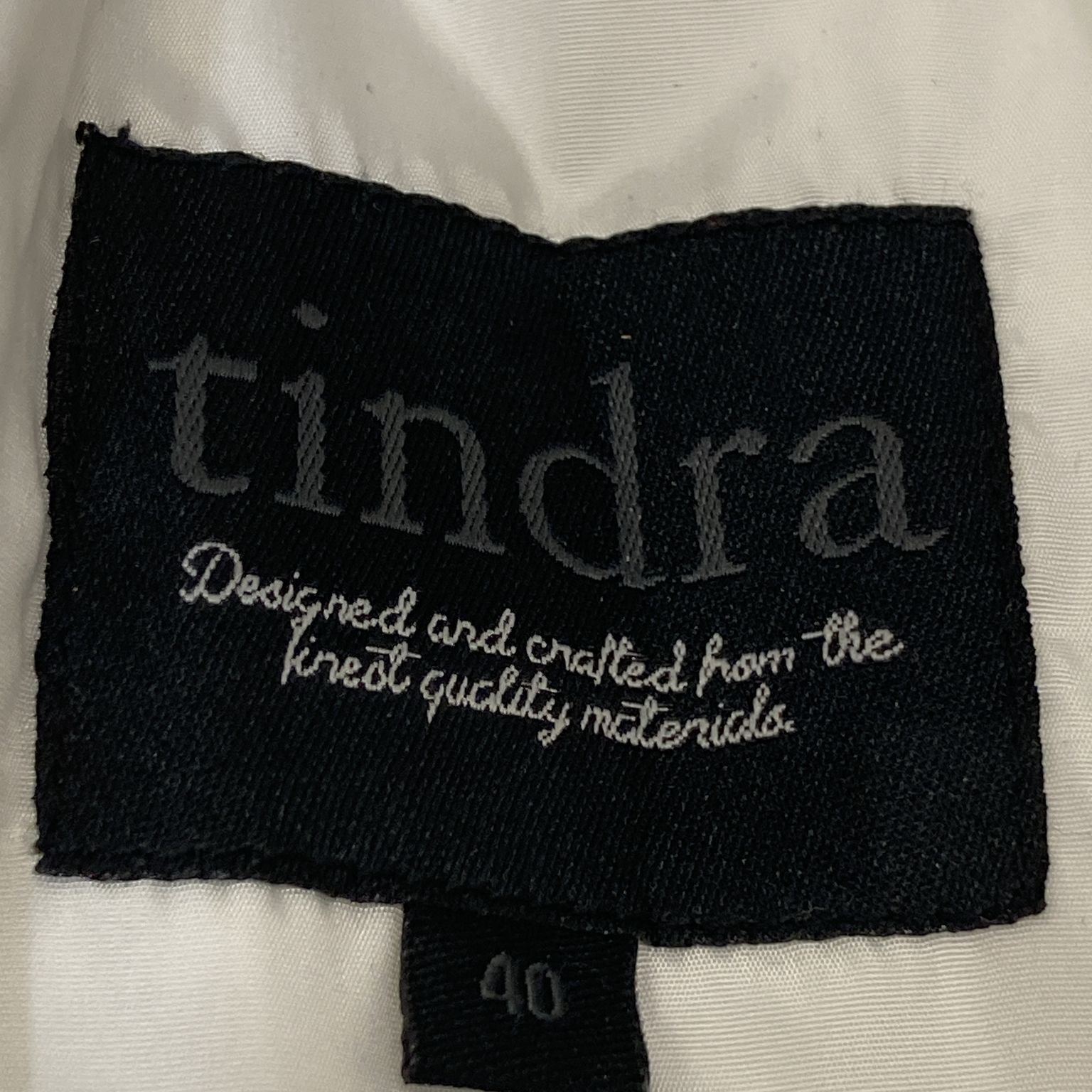 Tindra