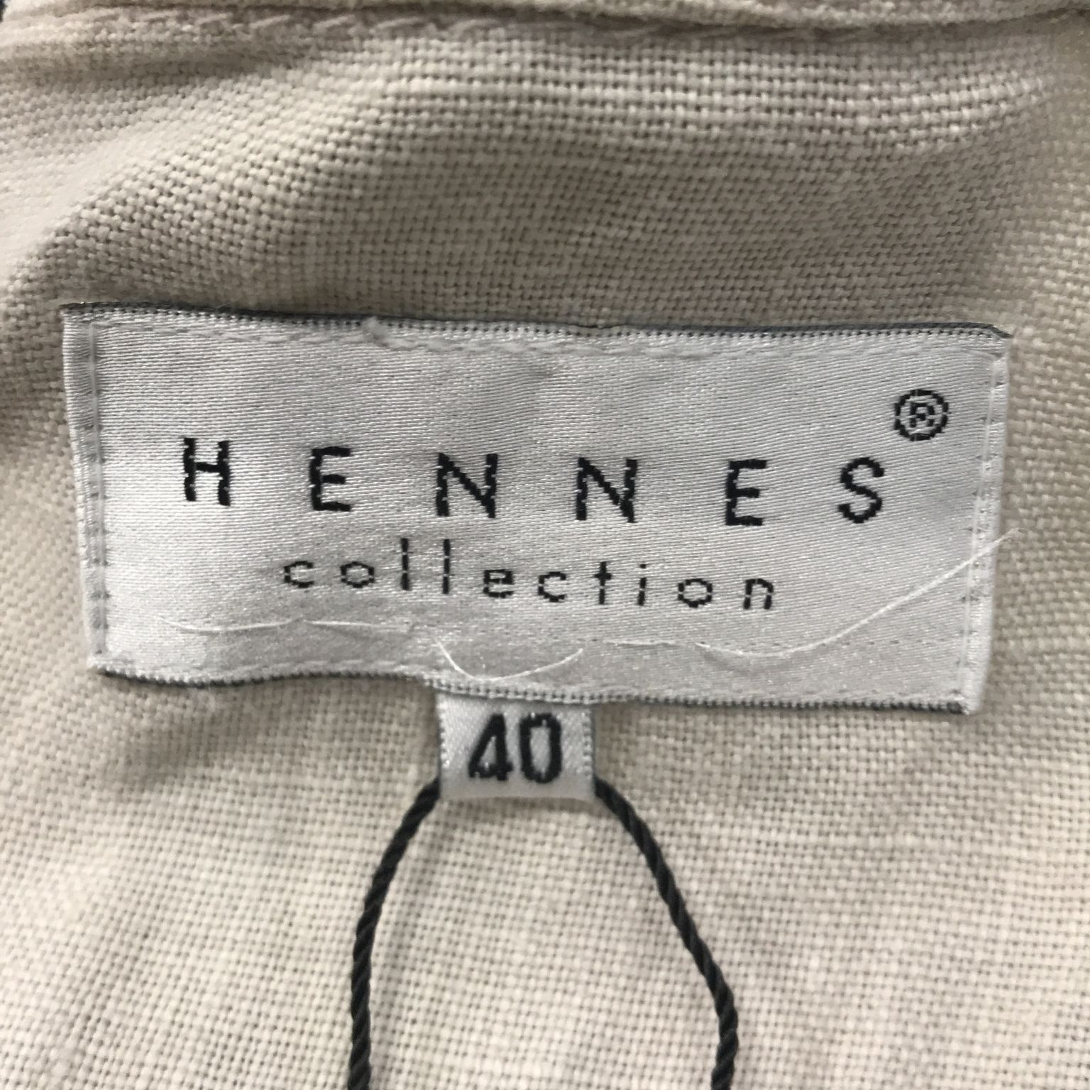 Hennes Collection