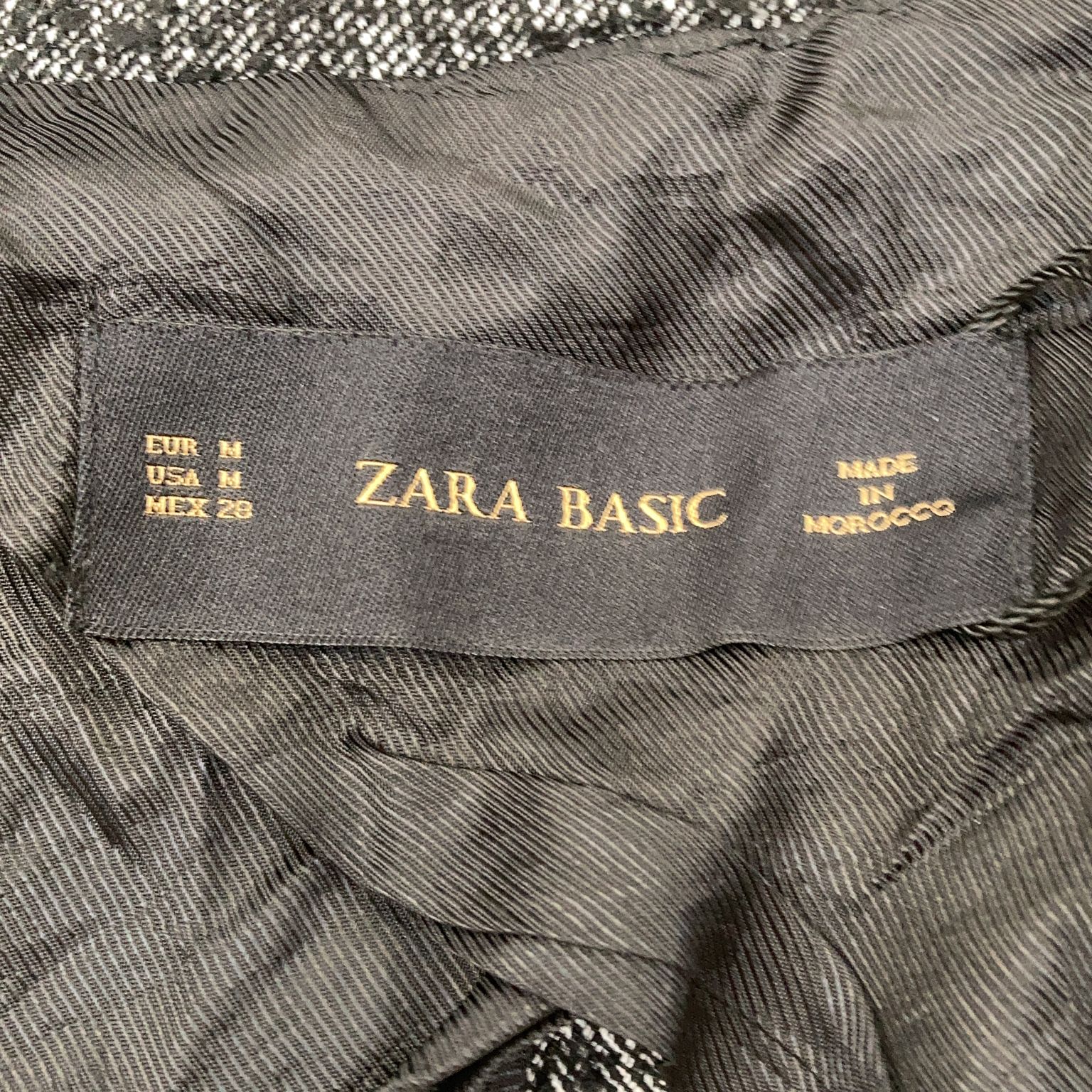 Zara Basic