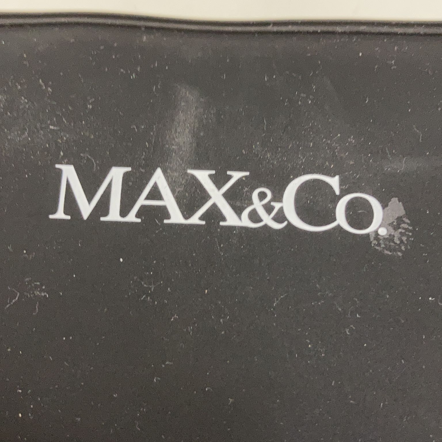 Max  Co