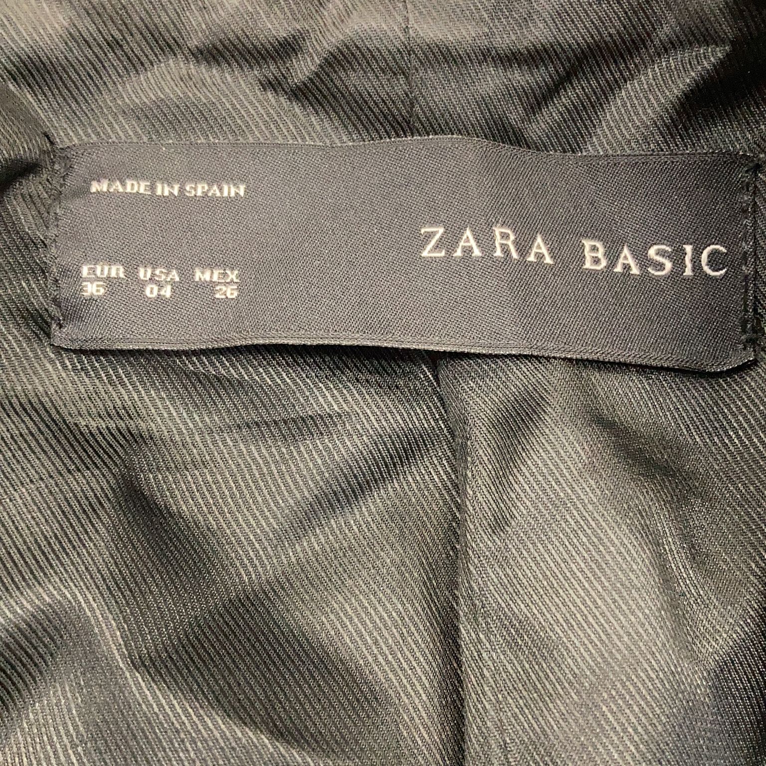 Zara Basic