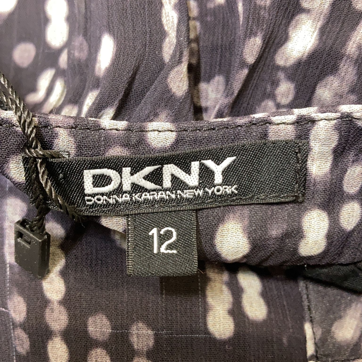 DKNY