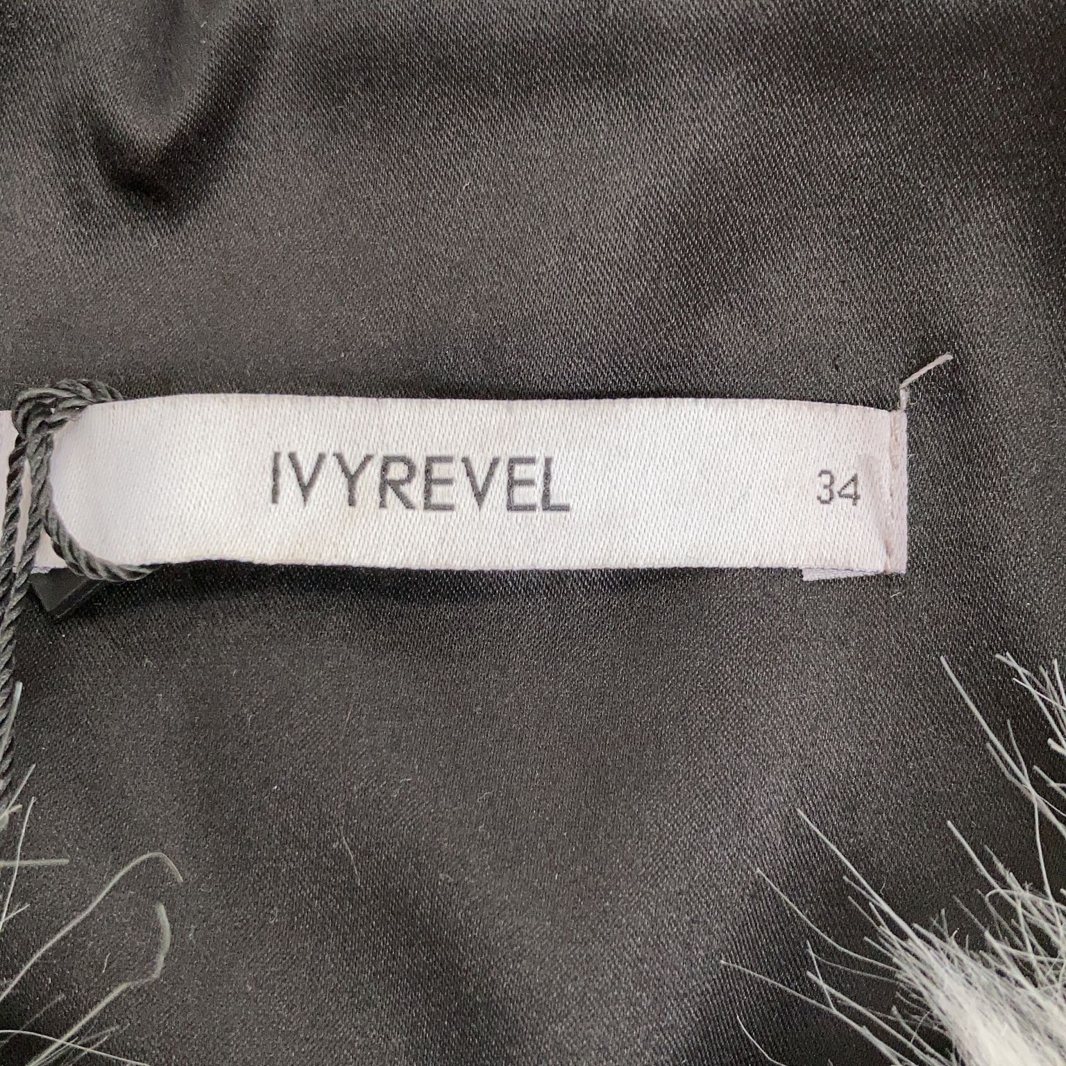 Ivyrevel