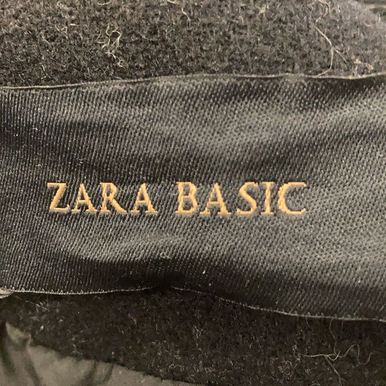 Zara Basic