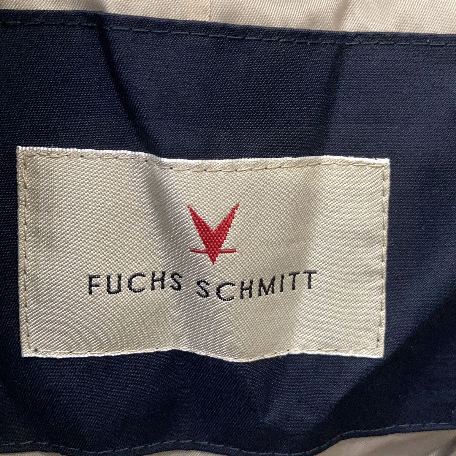 Fuchs Schmitt