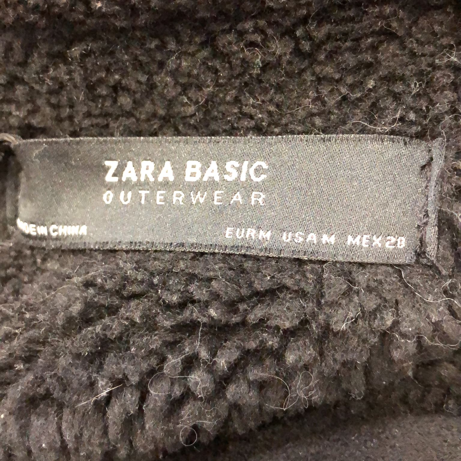 Zara Basic