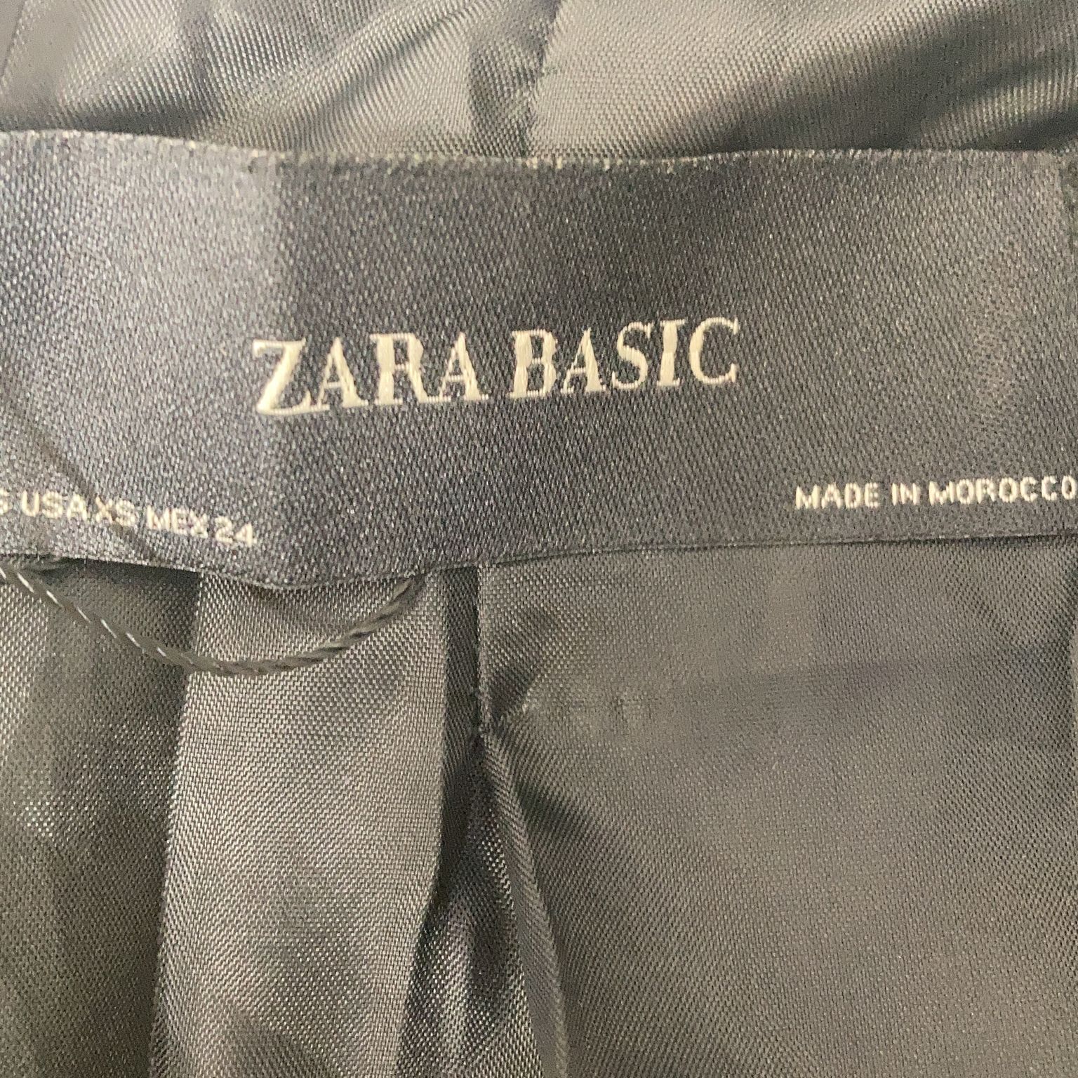 Zara Basic