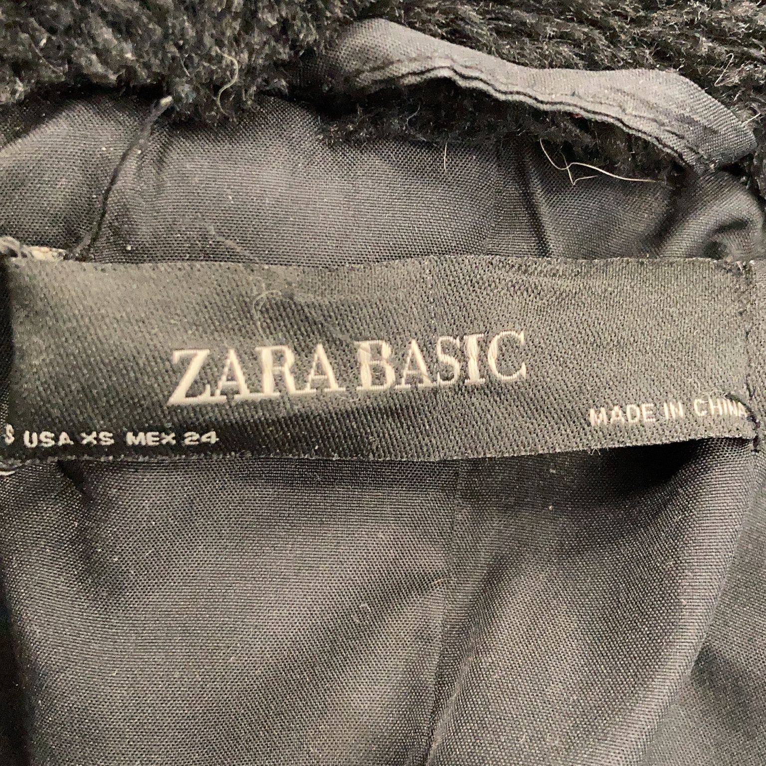 Zara Basic