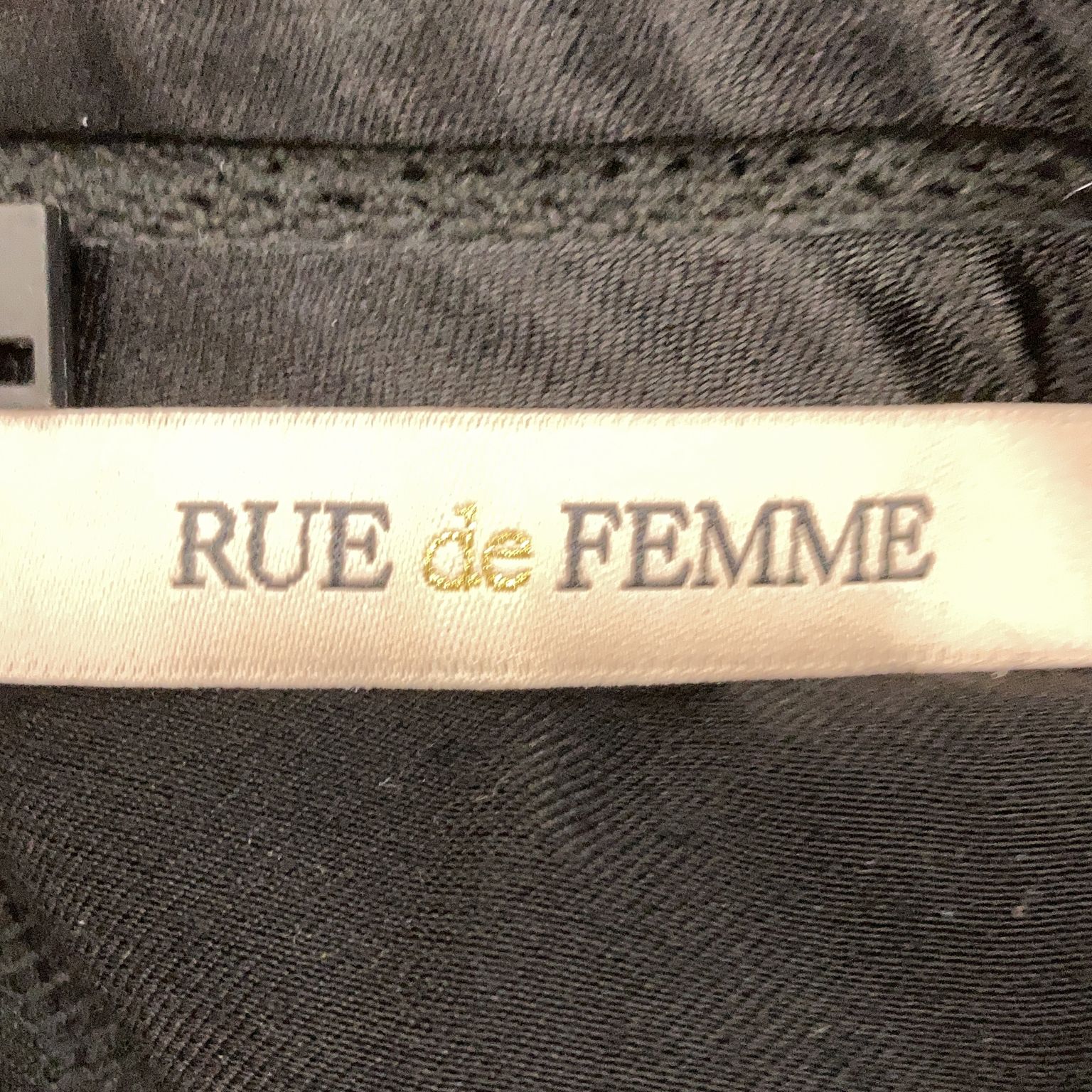 Rue de Femme