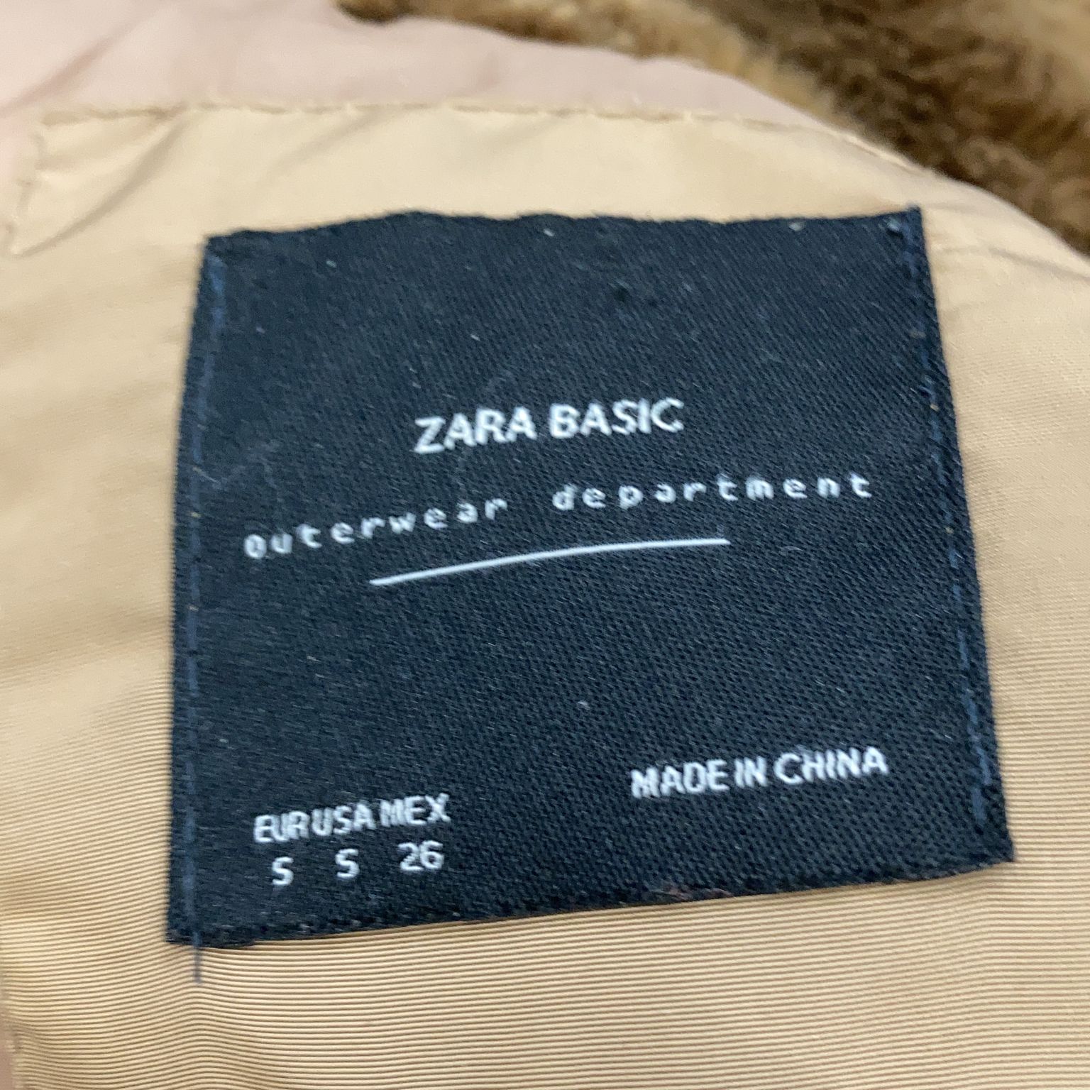 Zara Basic