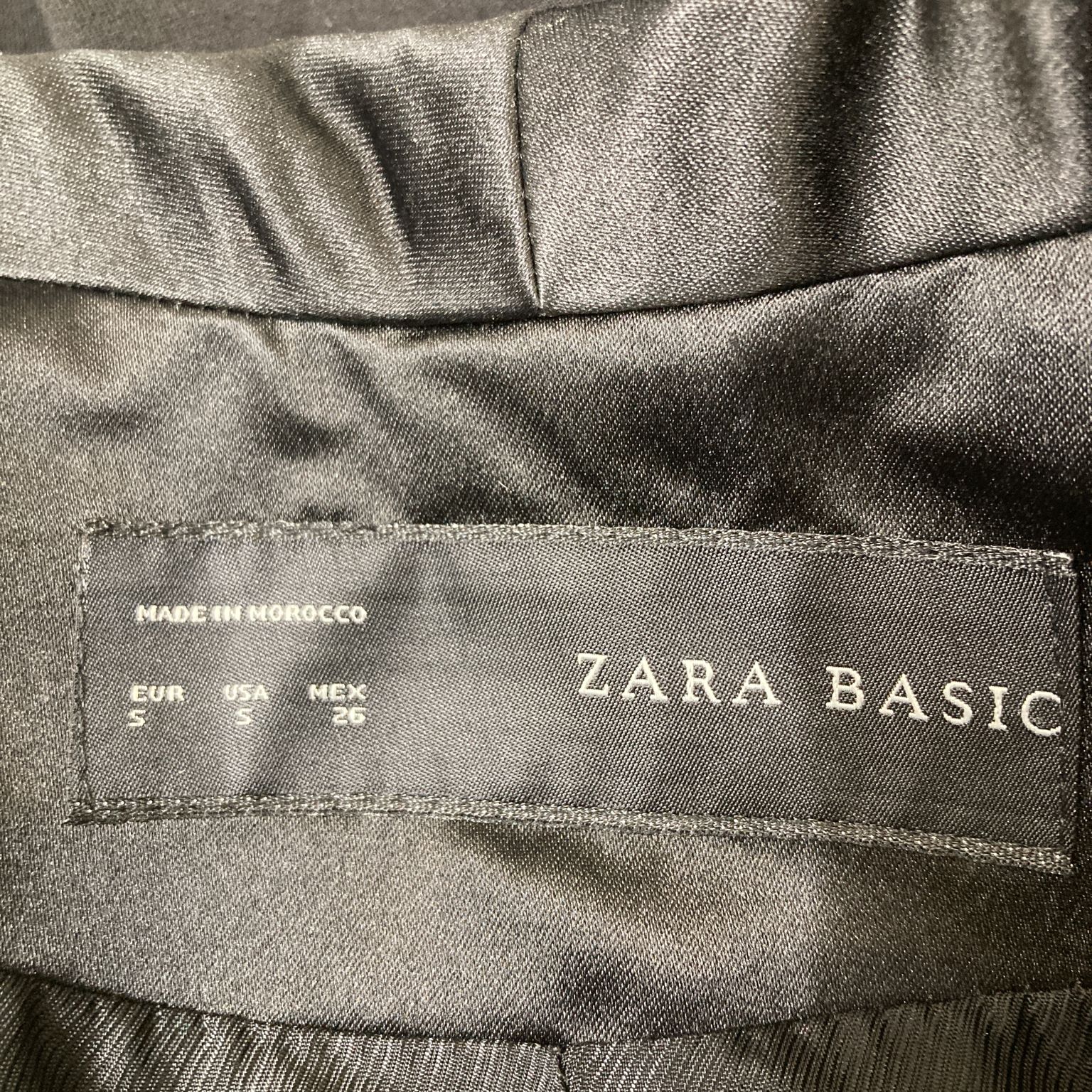 Zara Basic