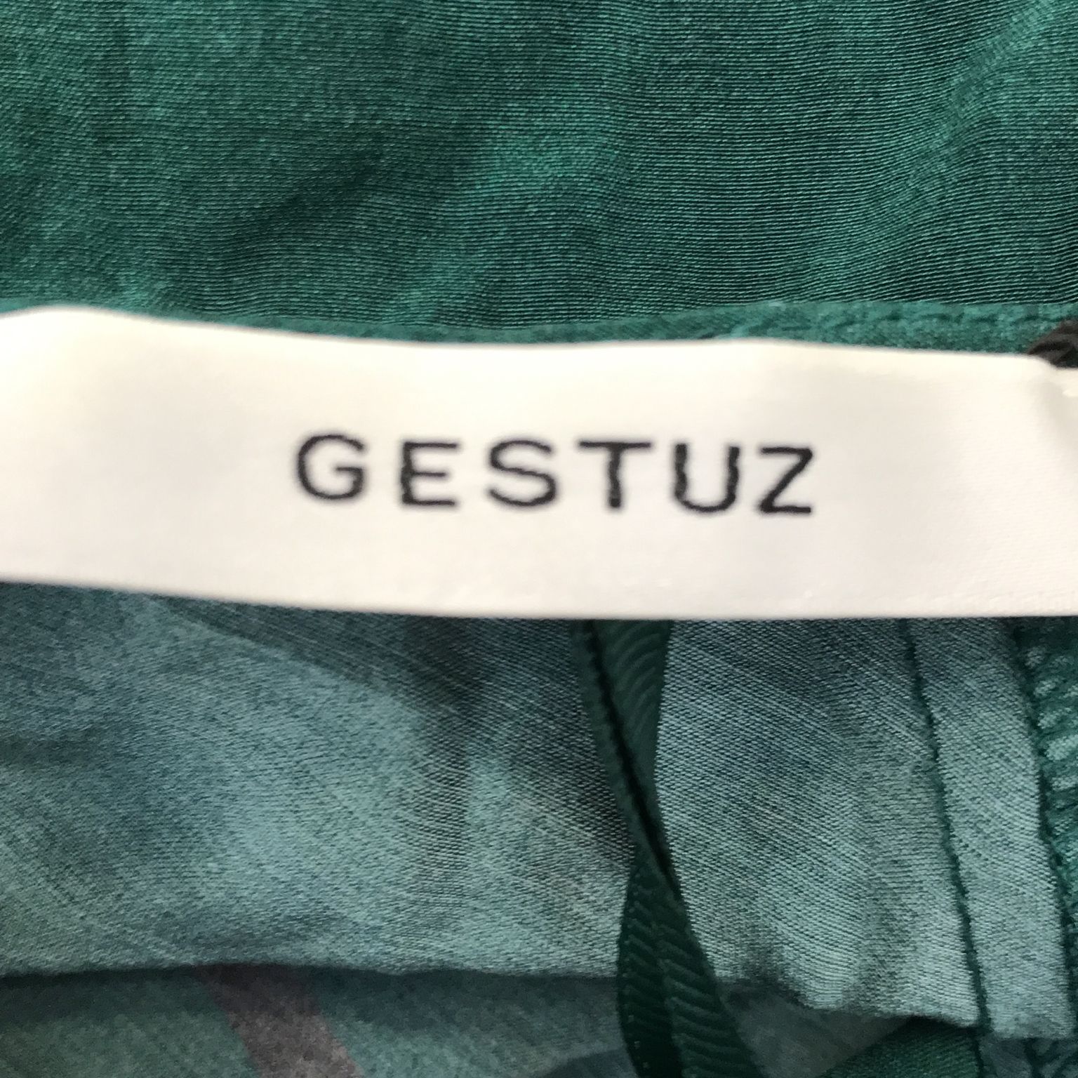 Gestuz