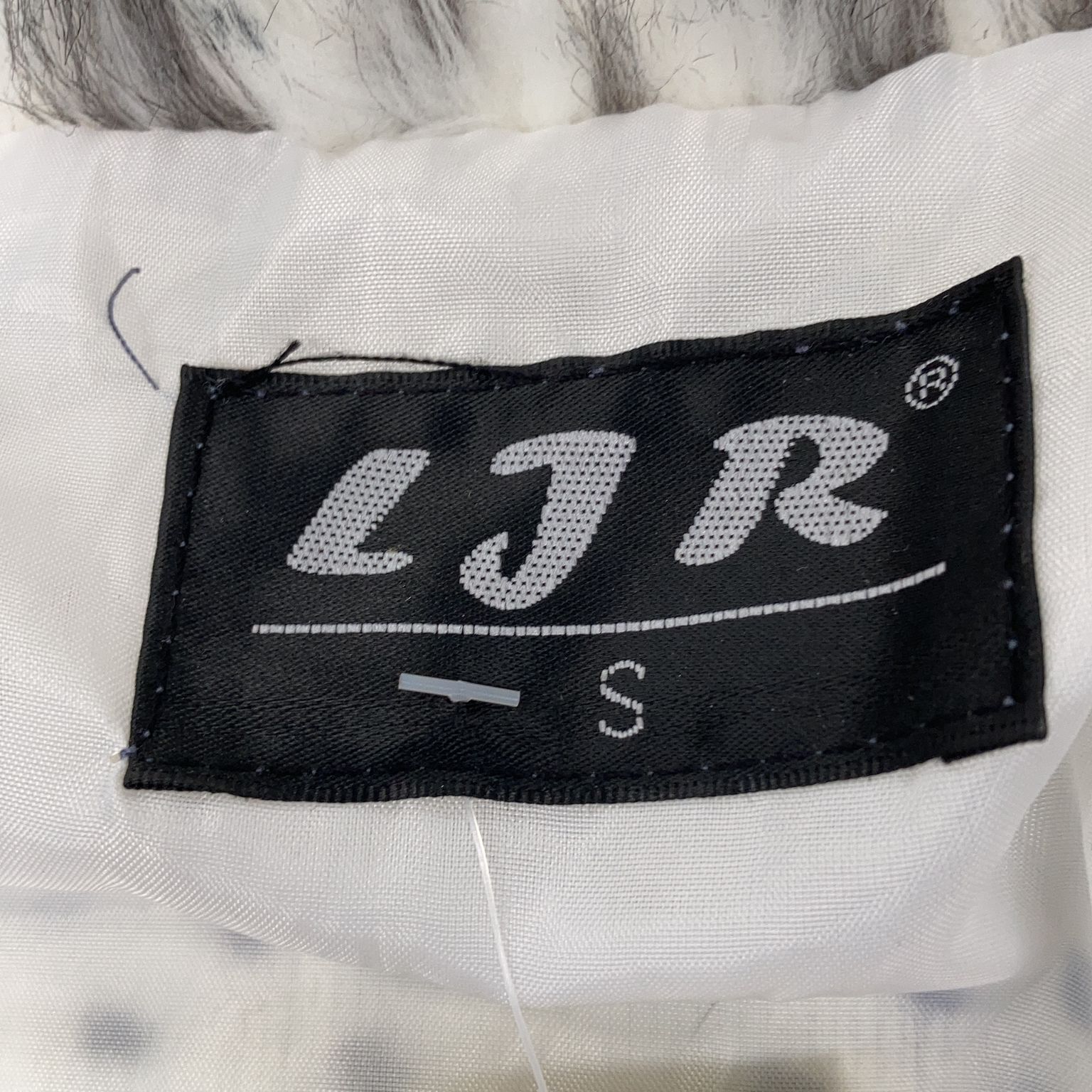 LJR