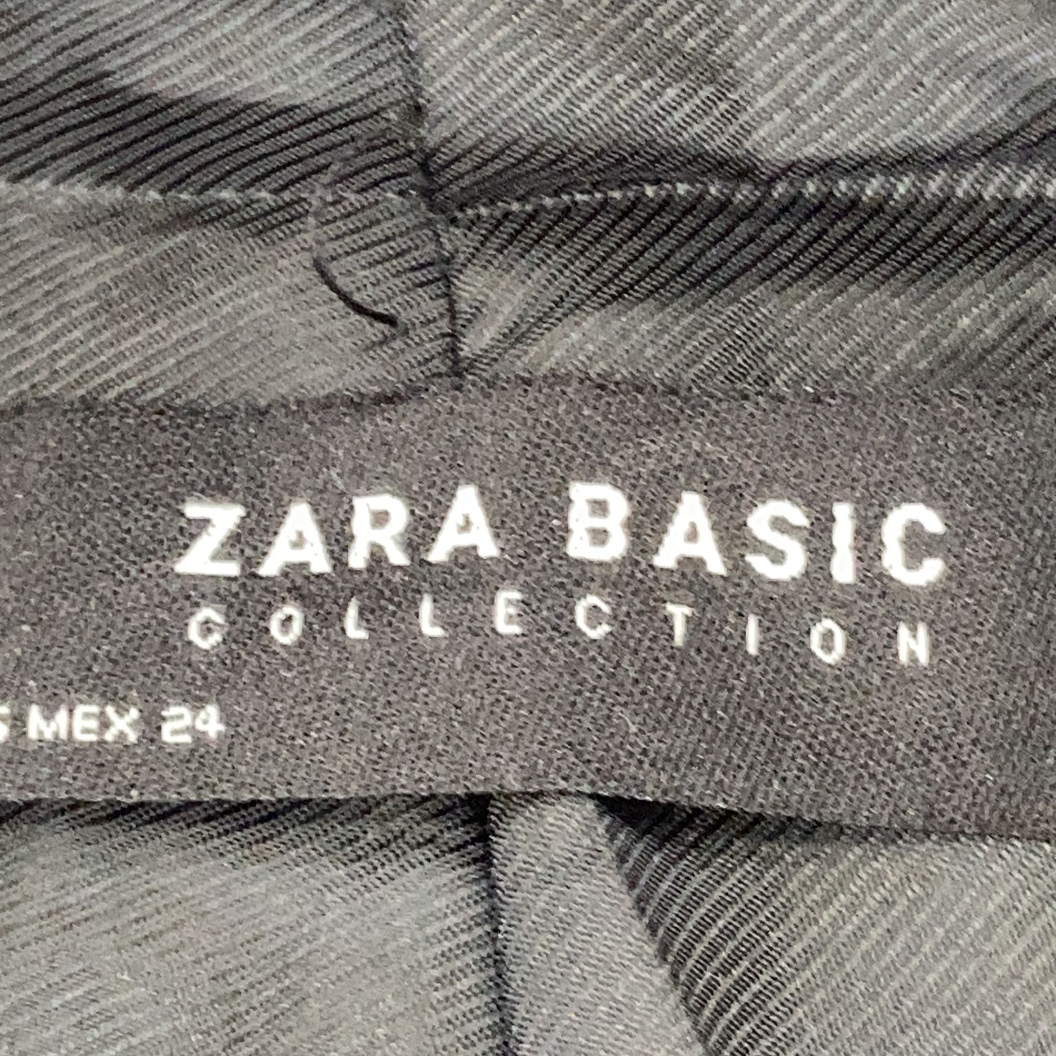 Zara Basic