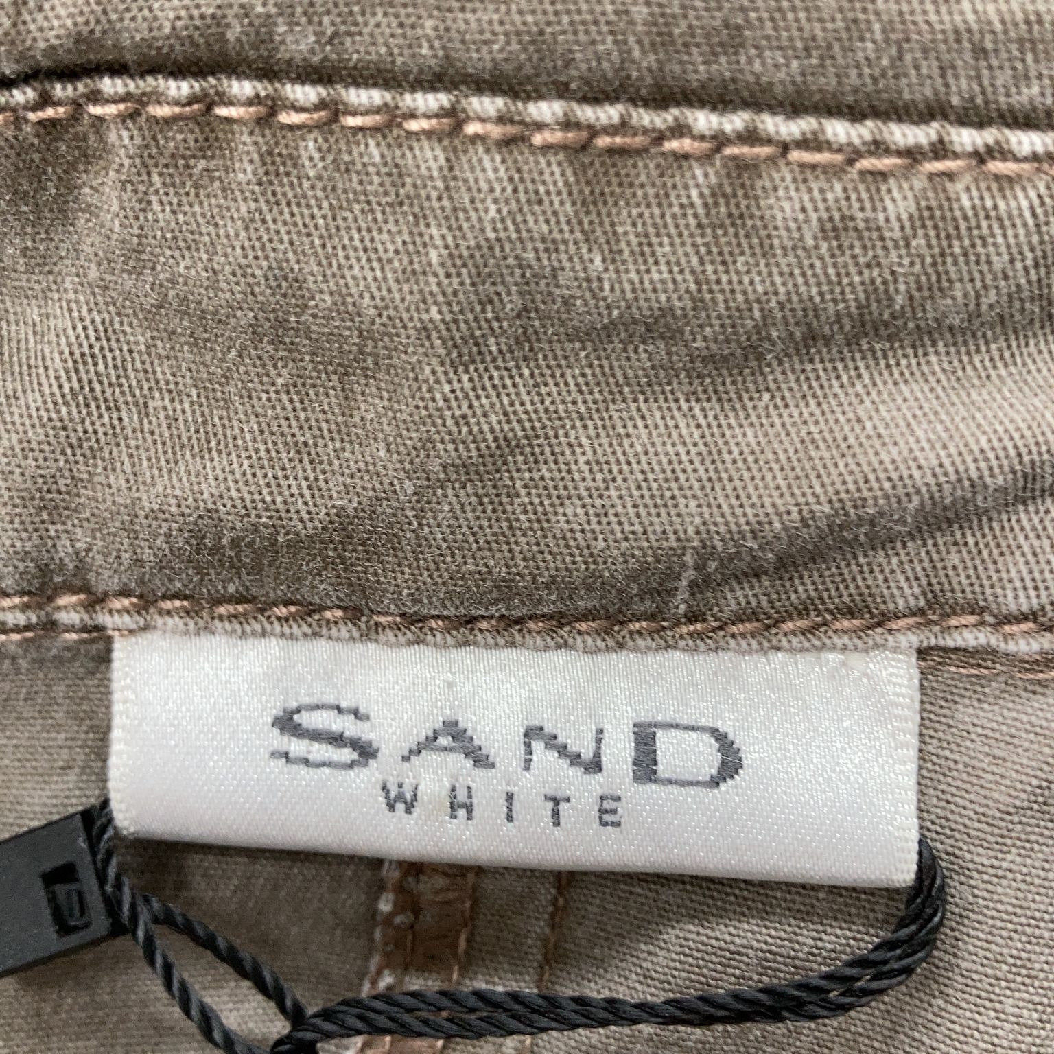 SAND White