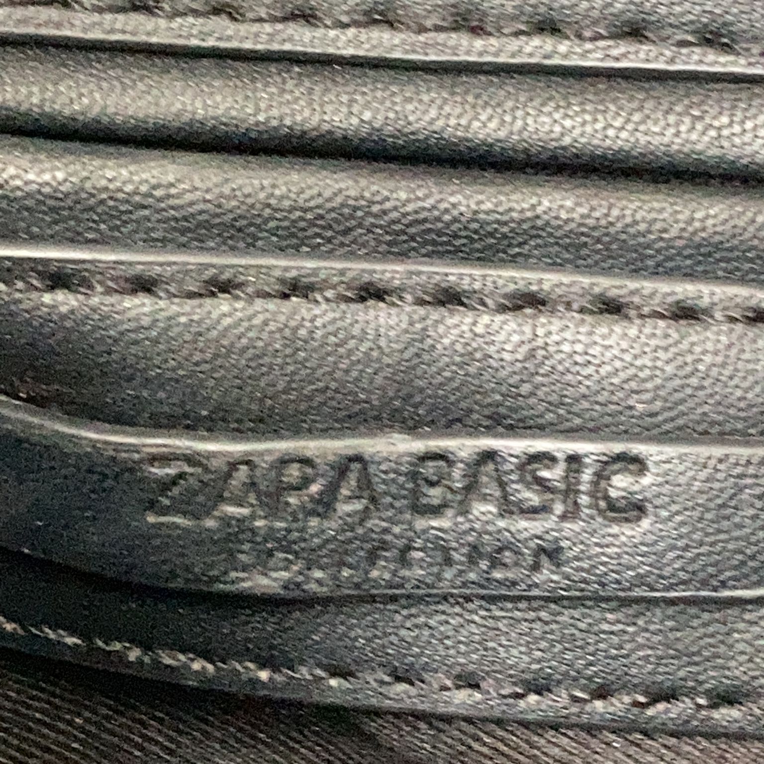 Zara Basic