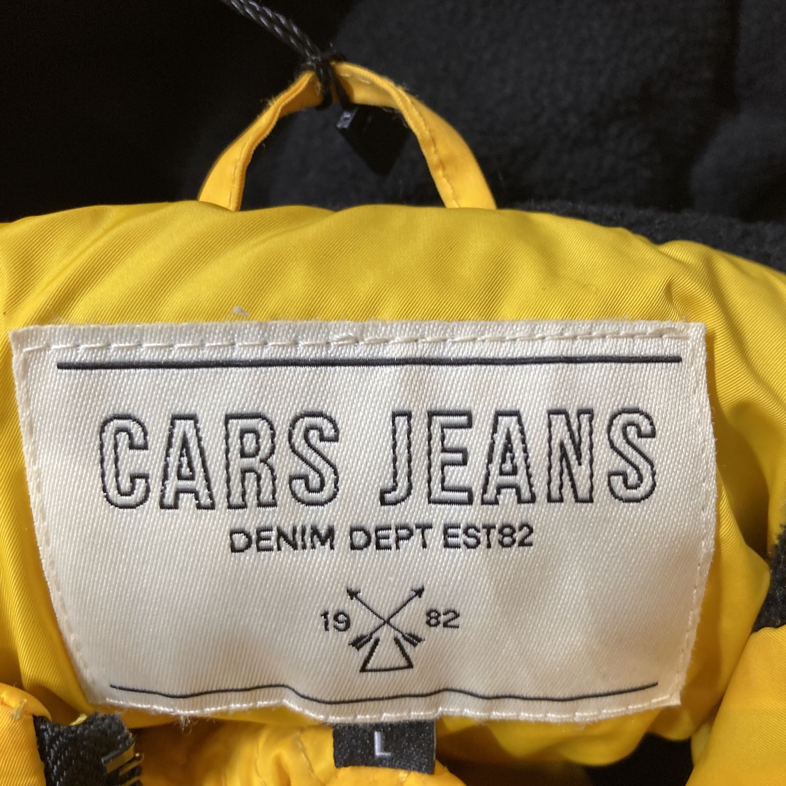 Cars Jeans