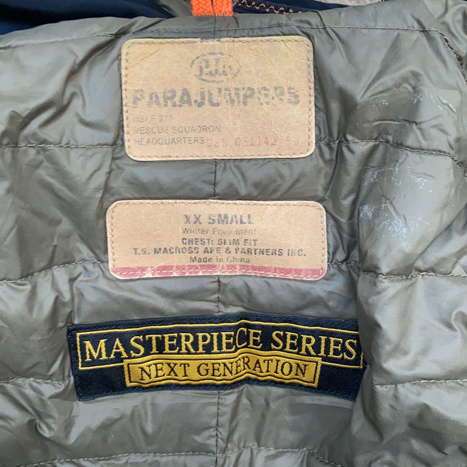 Parajumpers