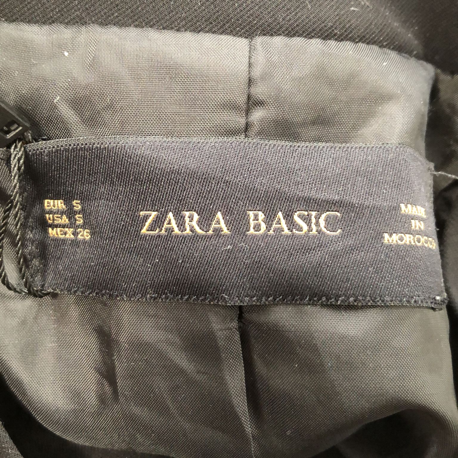 Zara Basic