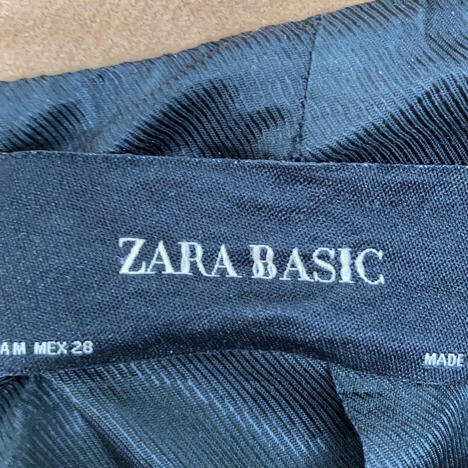 Zara Basic