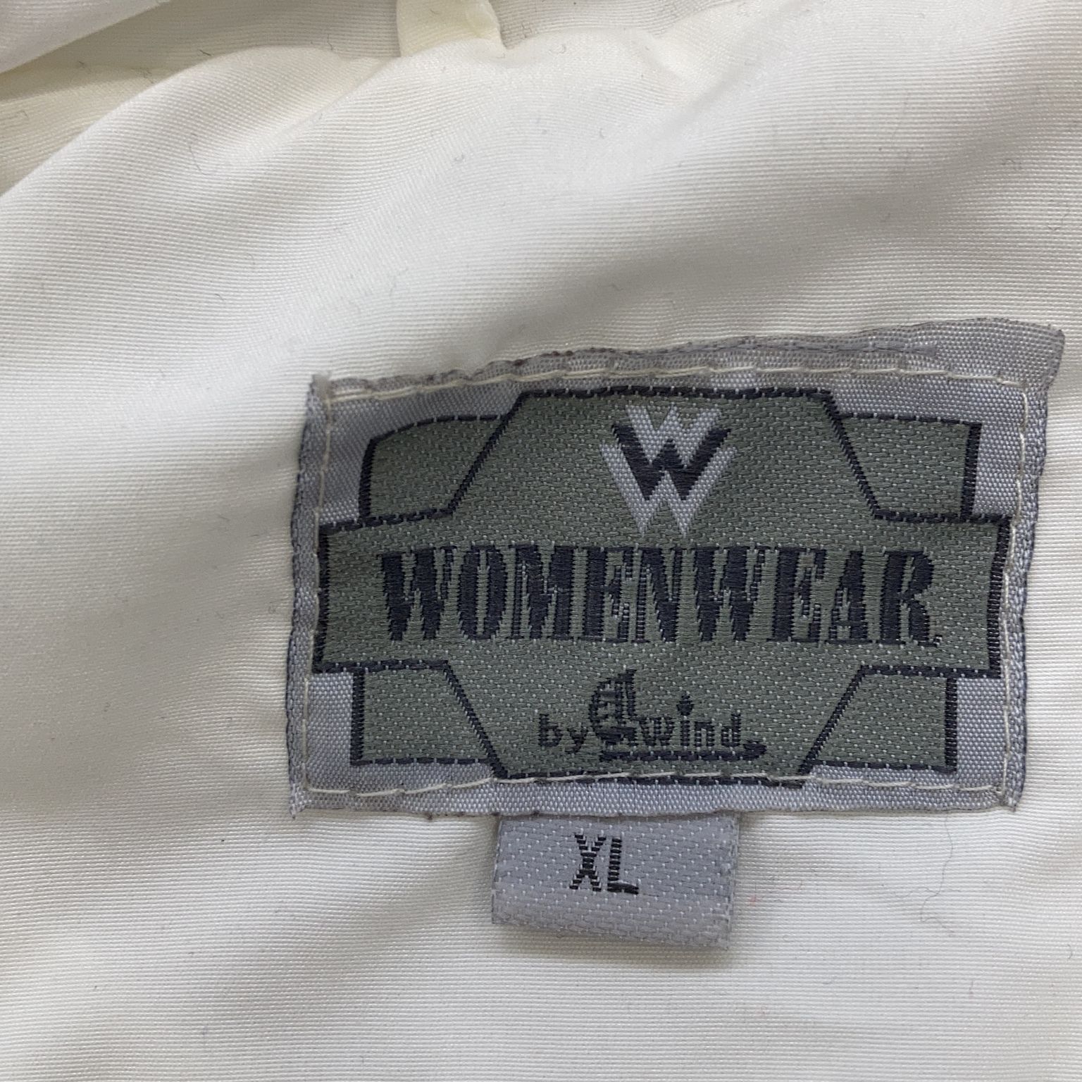 Womenwear by Wind