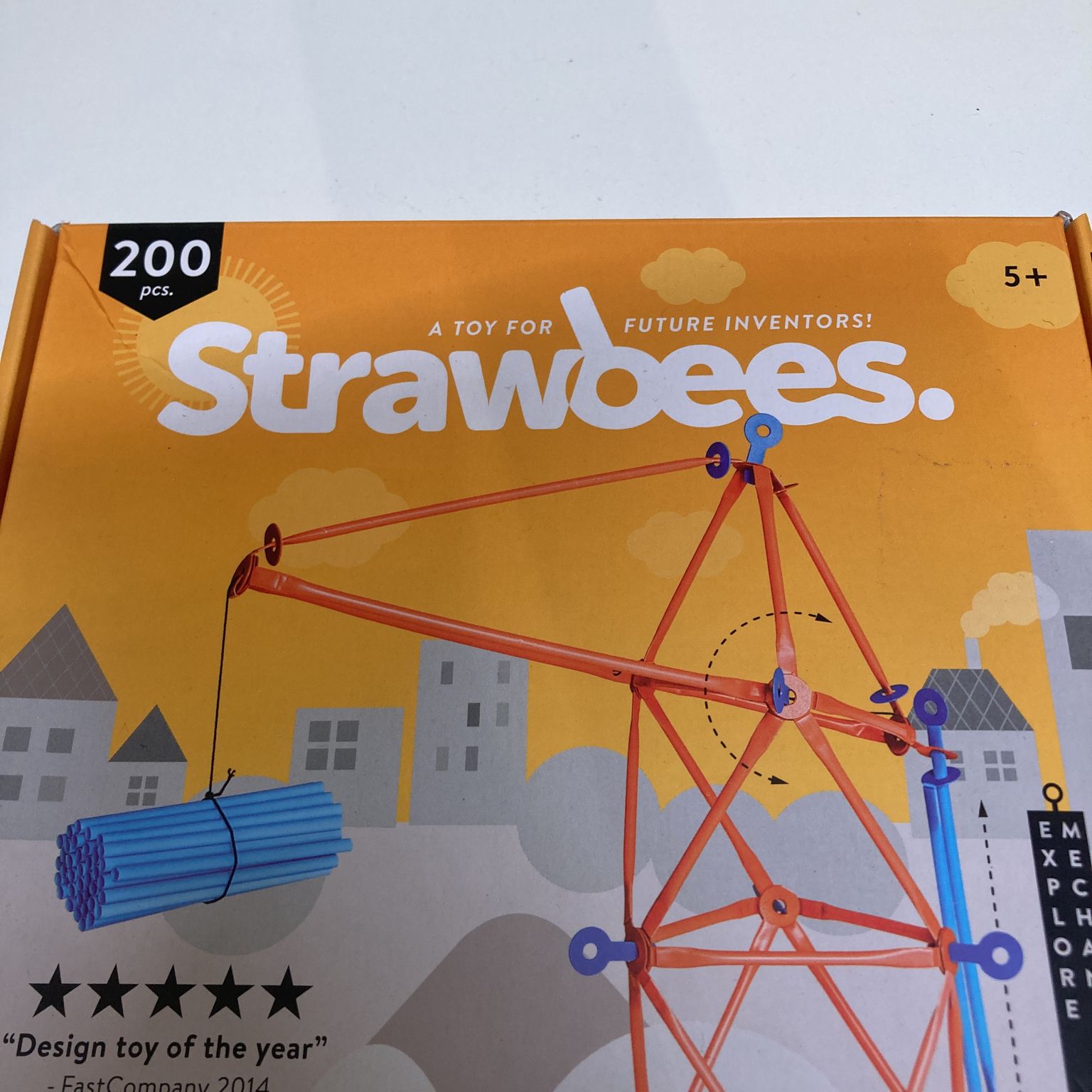 Strawbees