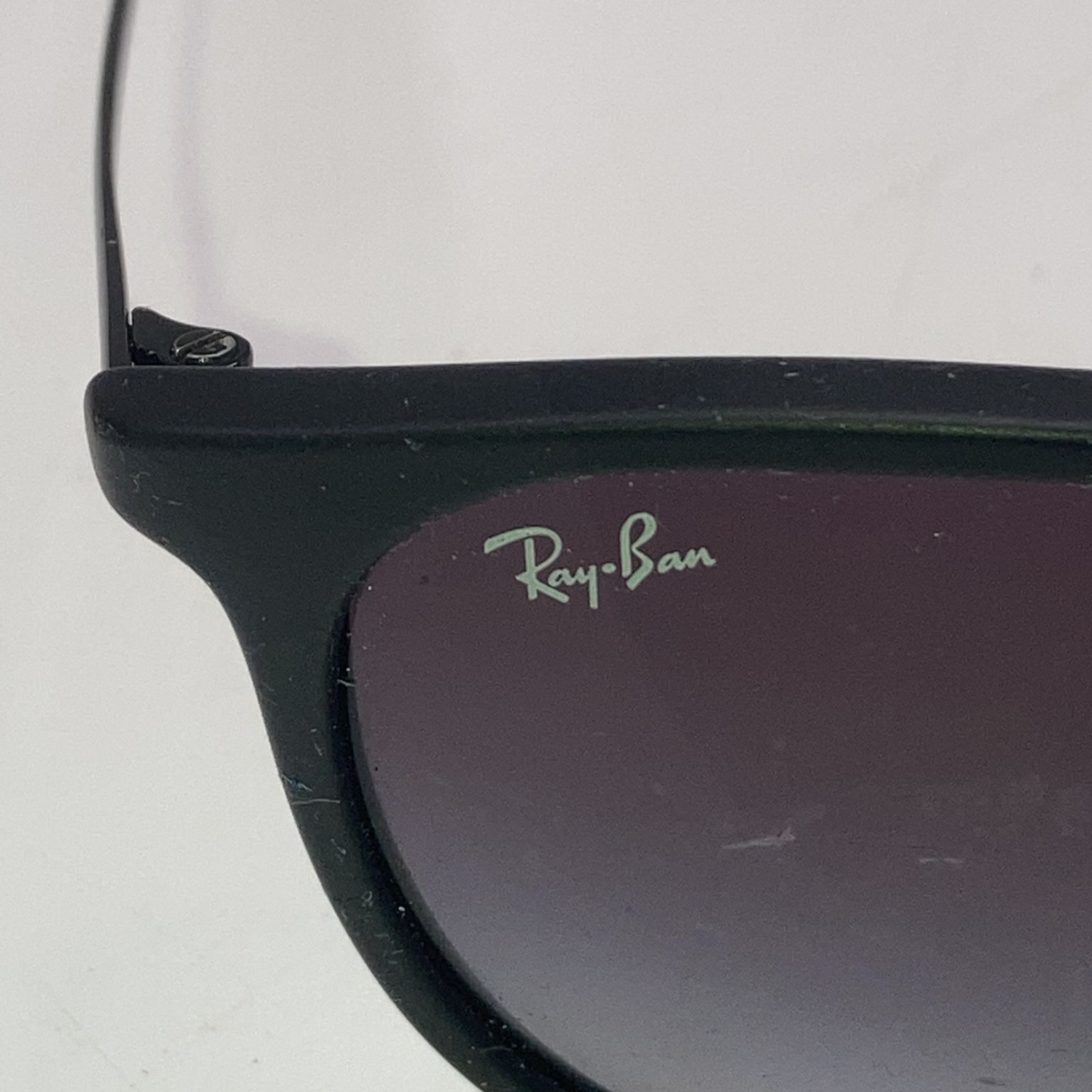 Ray-Ban